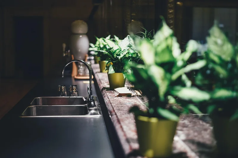 Quand le bouchon est tenace : les solutions lourdes
